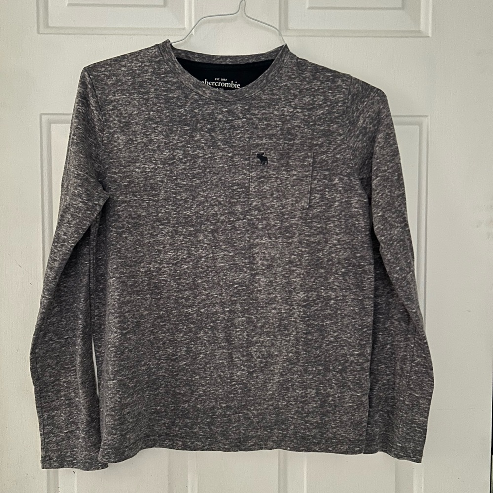 Abercrombie & Fitch Men's Charcoal Long Sleeve Tee